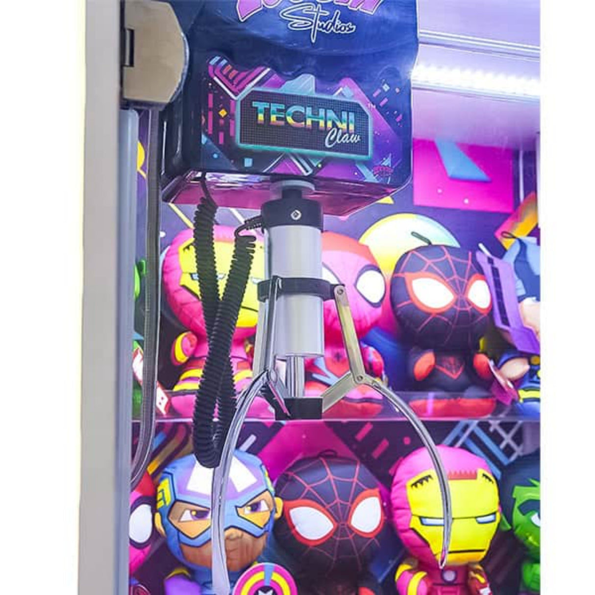 Zooom Studios Techni Claw