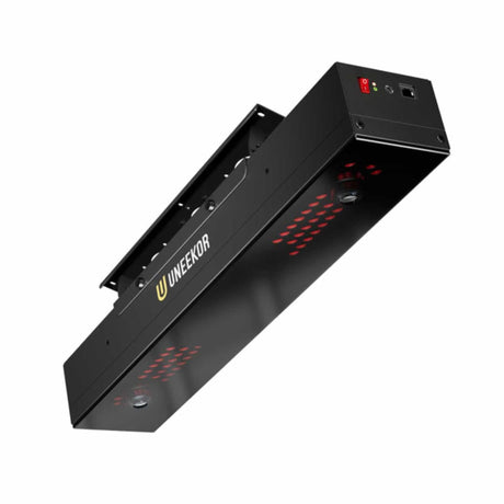 Carl's Place Uneekor EYE XR Launch Monitor - Game Den HQ